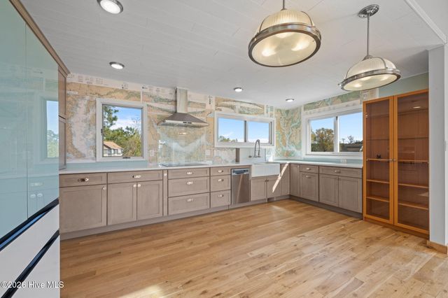 2027 Blackbeard Drive, Oriental, NC 28571