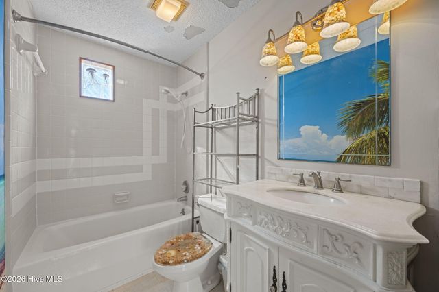 2027 Blackbeard Drive, Oriental, NC 28571