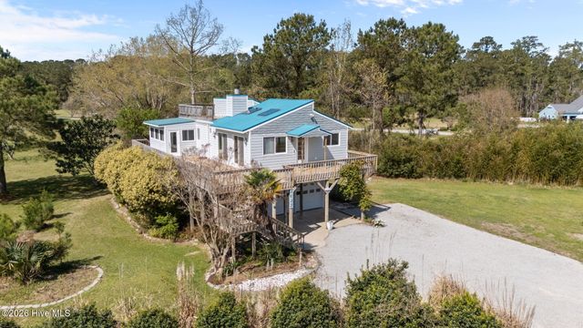 2027 Blackbeard Drive, Oriental, NC 28571