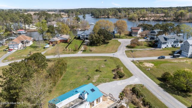 2027 Blackbeard Drive, Oriental, NC 28571