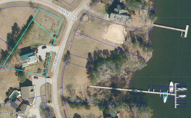 2027 Blackbeard Drive, Oriental, NC 28571