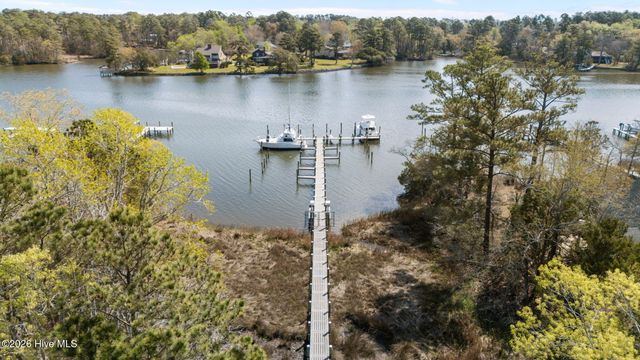 2027 Blackbeard Drive, Oriental, NC 28571