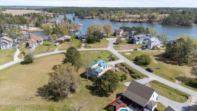 2027 Blackbeard Drive, Oriental, NC 28571