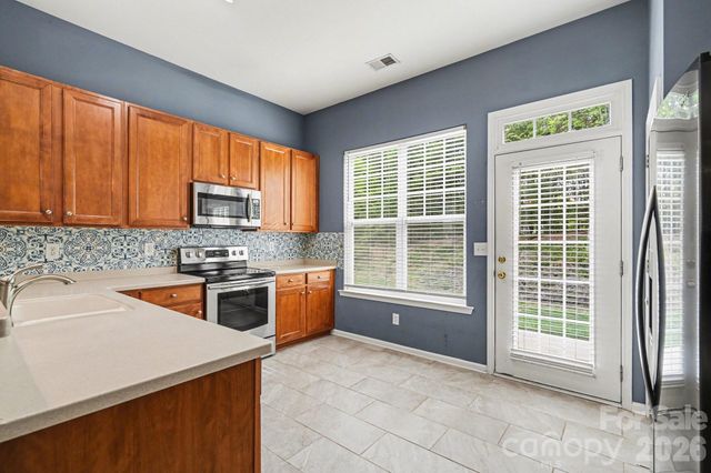 6005 Pale Moss Lane, Charlotte, NC 28269