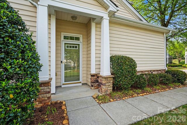 6005 Pale Moss Lane, Charlotte, NC 28269