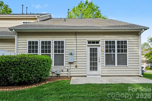 6005 Pale Moss Lane, Charlotte, NC 28269