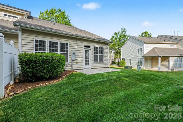 6005 Pale Moss Lane, Charlotte, NC 28269