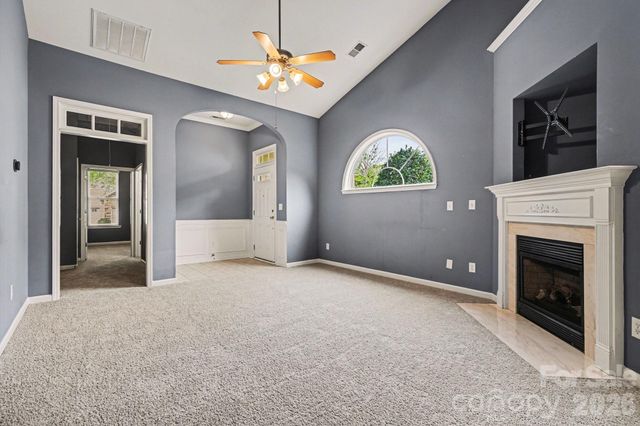 6005 Pale Moss Lane, Charlotte, NC 28269