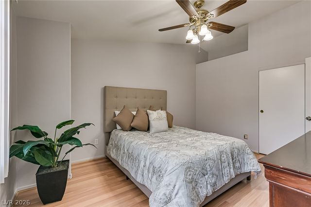 5415 West HARMON Avenue 2114, Las Vegas, NV 89103