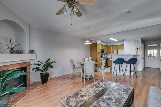 5415 West HARMON Avenue 2114, Las Vegas, NV 89103