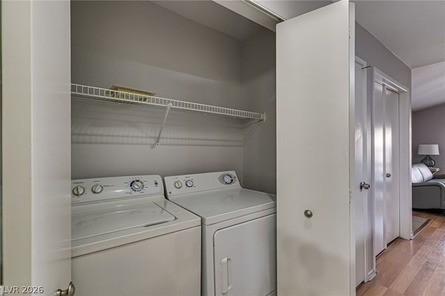5415 West HARMON Avenue 2114, Las Vegas, NV 89103