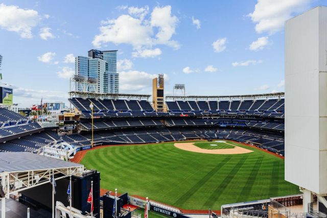 325 7th Avenue 1801, San Diego, CA 92101