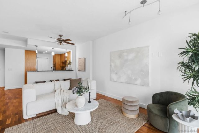 325 7th Avenue 1801, San Diego, CA 92101