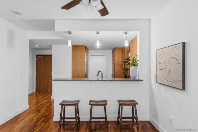 325 7th Avenue 1801, San Diego, CA 92101