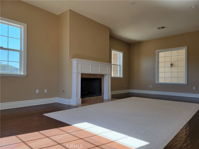 3715 W Avenue M 11, Lancaster, CA 93536