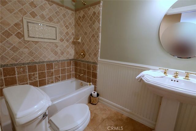 3715 W Avenue M 11, Lancaster, CA 93536
