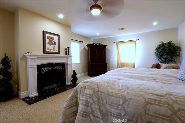 3715 W Avenue M 11, Lancaster, CA 93536