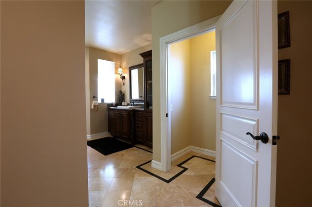 3715 W Avenue M 11, Lancaster, CA 93536