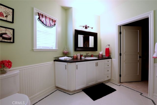 3715 W Avenue M 11, Lancaster, CA 93536