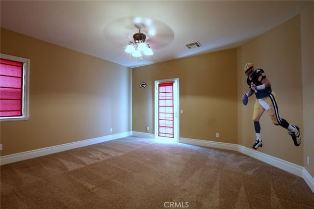 3715 W Avenue M 11, Lancaster, CA 93536