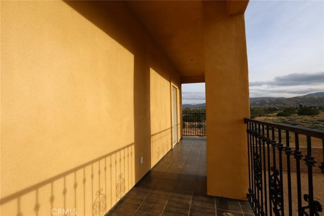 3715 W Avenue M 11, Lancaster, CA 93536