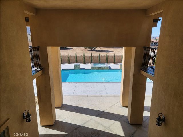 3715 W Avenue M 11, Lancaster, CA 93536