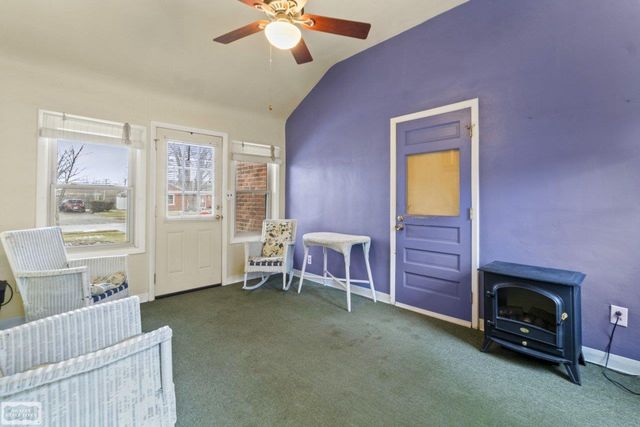 22300 Marine Avenue, Eastpointe, MI 48021