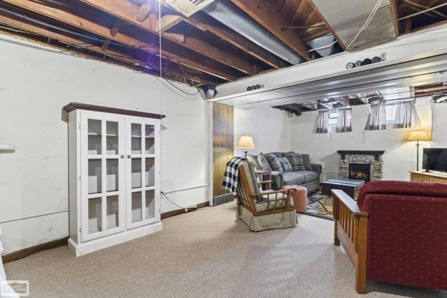 22300 Marine Avenue, Eastpointe, MI 48021