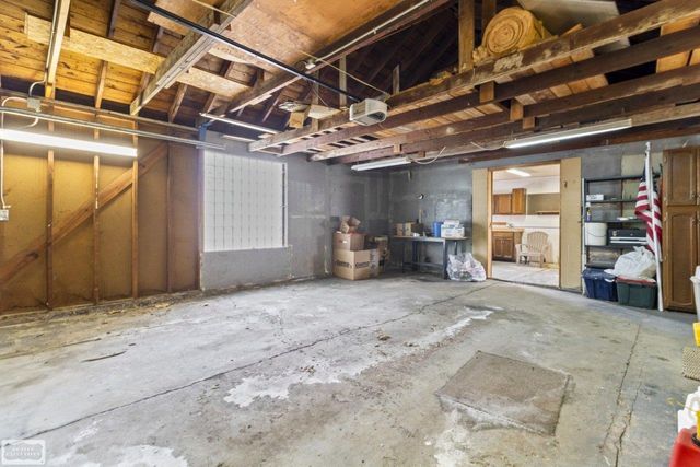 22300 Marine Avenue, Eastpointe, MI 48021