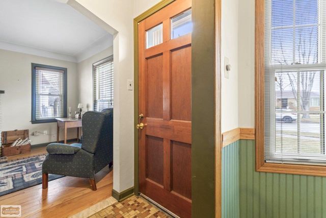 22300 Marine Avenue, Eastpointe, MI 48021