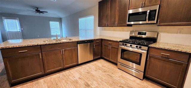 15054 Paddock Point Lane, New Caney, TX 77357