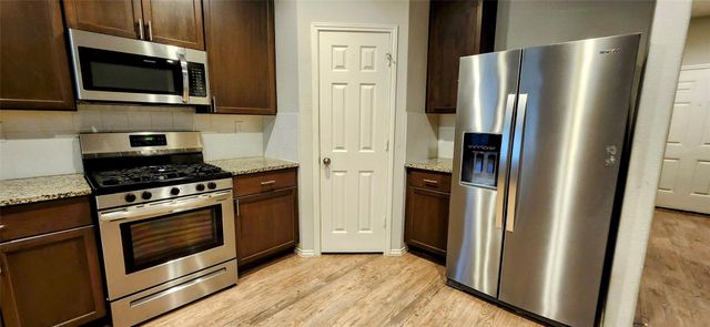 15054 Paddock Point Lane, New Caney, TX 77357