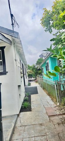 1146 W 52nd, Los Angeles, CA 90037