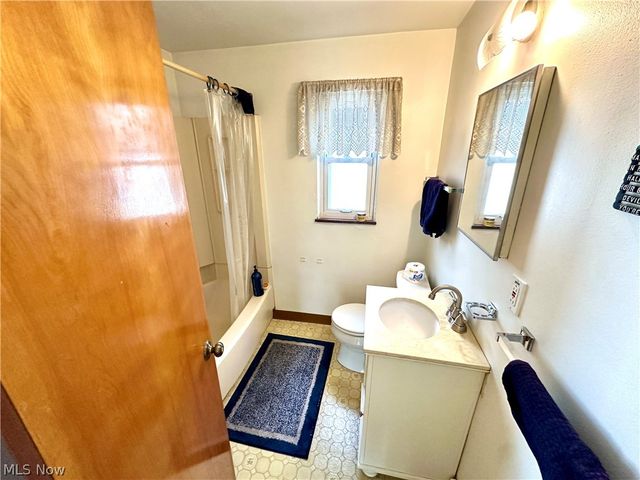 24251 Puritan Road, Euclid, OH 44123