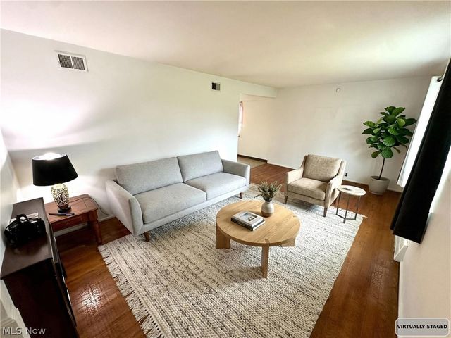 24251 Puritan Road, Euclid, OH 44123