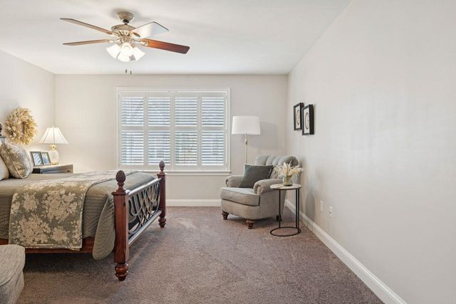 11 Castle Court, Kingston, NH 03848