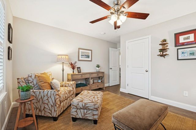 11 Castle Court, Kingston, NH 03848