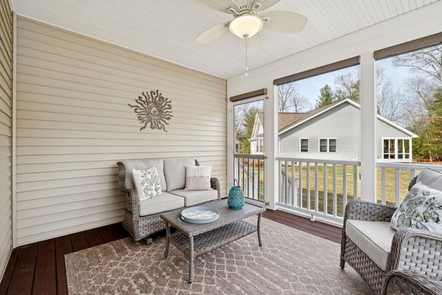 11 Castle Court, Kingston, NH 03848