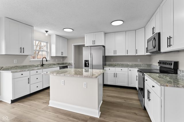 15187 Redcliff Drive, Noblesville, IN 46062