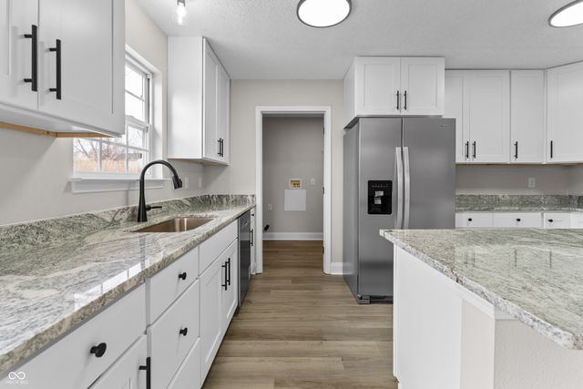 15187 Redcliff Drive, Noblesville, IN 46062