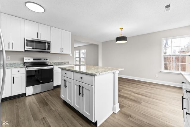 15187 Redcliff Drive, Noblesville, IN 46062