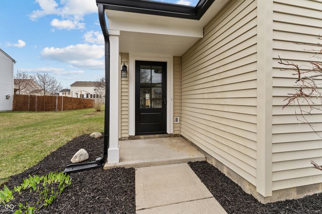 15187 Redcliff Drive, Noblesville, IN 46062