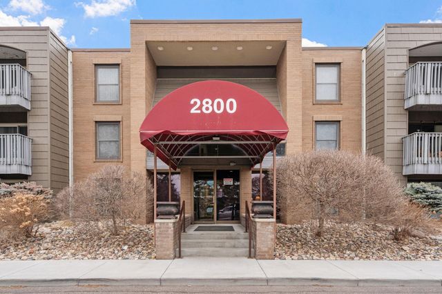 2800 Hamline Avenue N 329, Roseville, MN 55113
