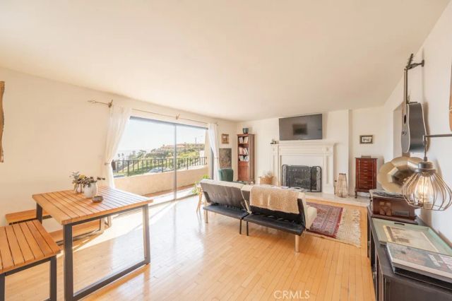 1350 E Tujunga, Burbank, CA 91501