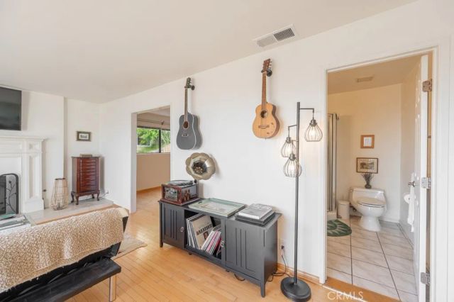 1350 E Tujunga, Burbank, CA 91501
