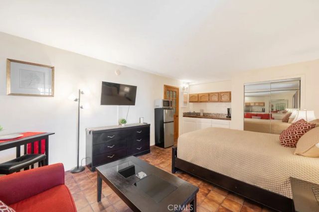 1350 E Tujunga, Burbank, CA 91501