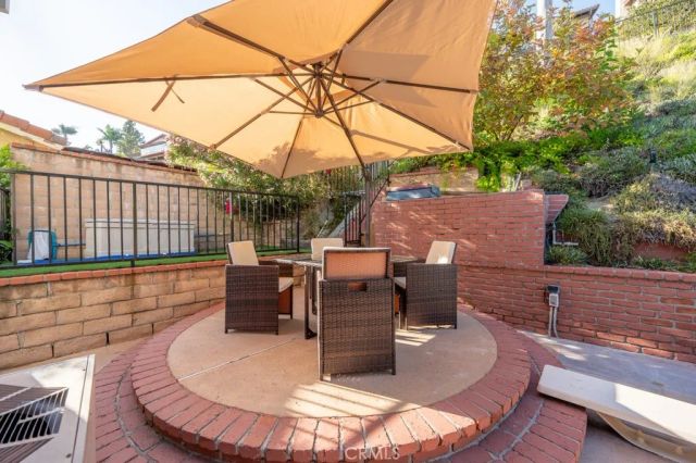 1350 E Tujunga, Burbank, CA 91501