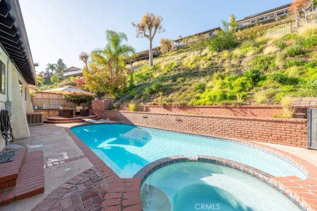 1350 E Tujunga, Burbank, CA 91501