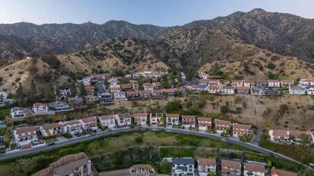 1350 E Tujunga, Burbank, CA 91501