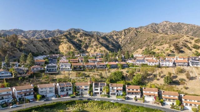 1350 E Tujunga, Burbank, CA 91501